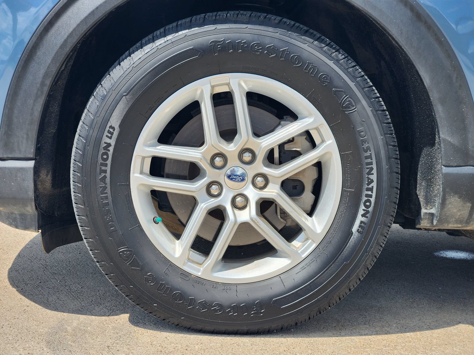 Used 2025 Ford Explorer Active RWD image 11