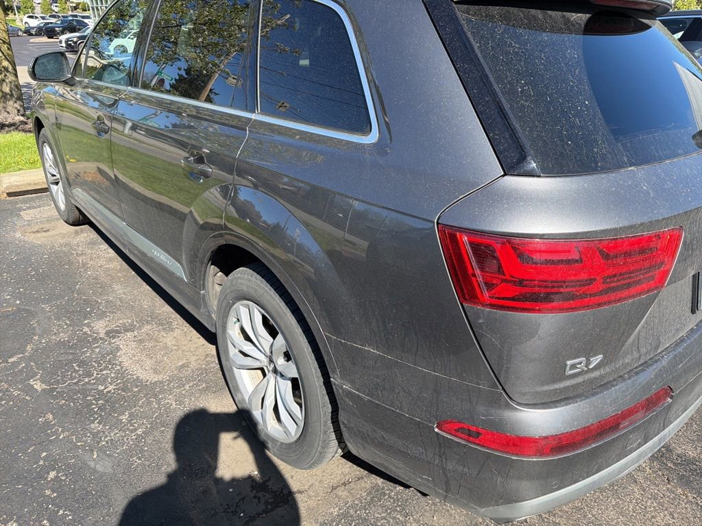Used 2018 Audi Q7 3.0T Premium Plus AWD/4WD image 11