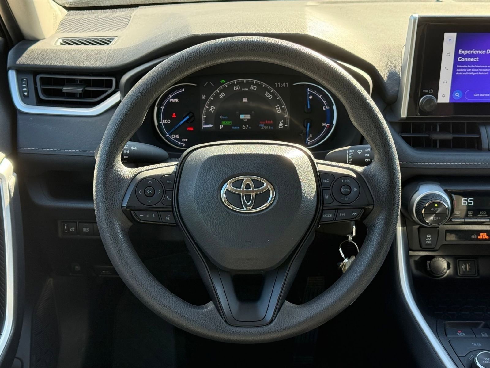 Used 2025 Toyota RAV4 LE image 28