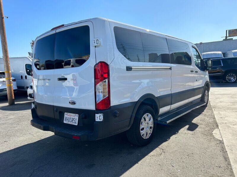 Used 2019 Ford Transit 350 XLT image 6