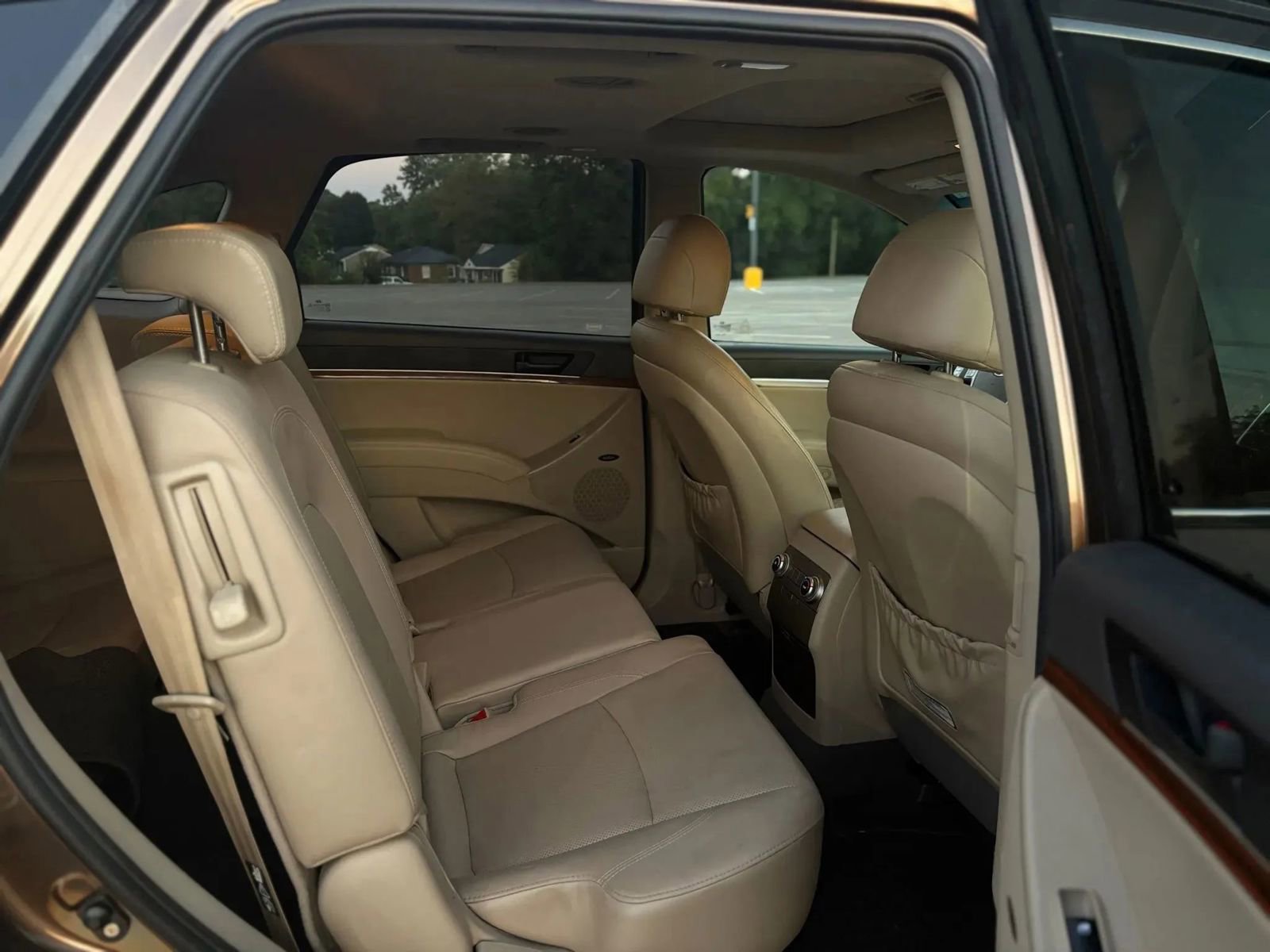 Used 2010 Hyundai Veracruz Limited image 18