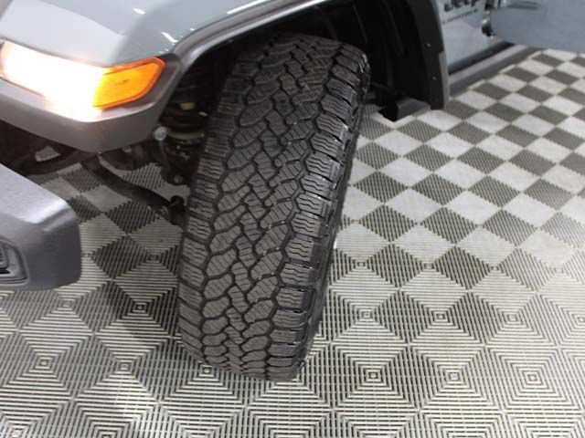 Used 2025 Jeep Gladiator Sport AWD/4WD image 15