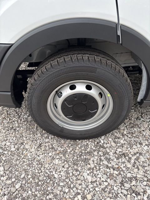 New 2025 Ford Transit 250 148 Medium Roof image 16