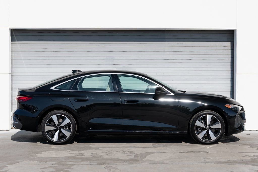 Used 2025 Audi A5 2.0T Premium Plus w/ Premium Plus image 5