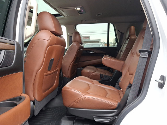 Used 2020 Cadillac Escalade Luxury image 10