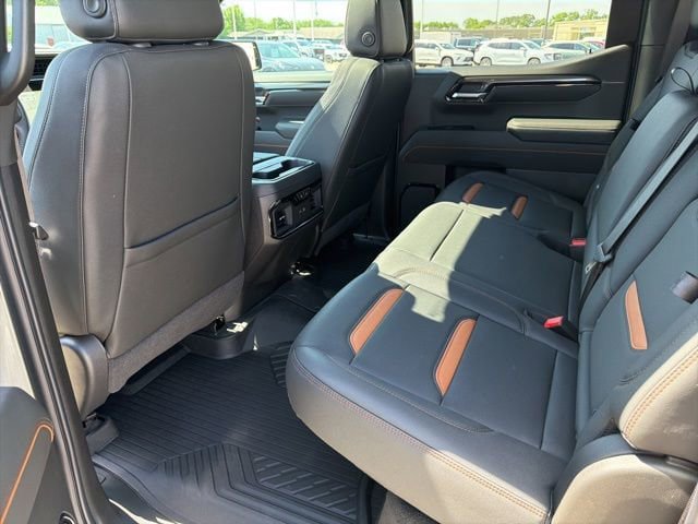 New 2026 GMC Sierra 1500 AT4 w/ AT4 Premium Package AWD/4WD image 28