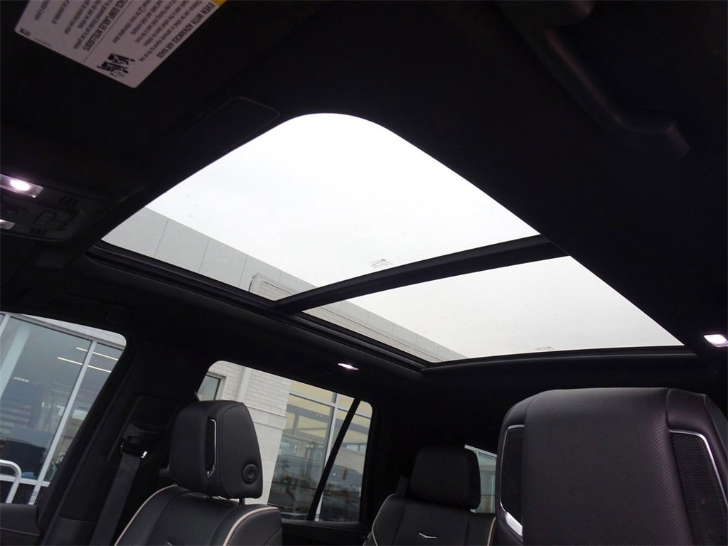 Certified 2022 Cadillac Escalade Sport w/ Touring Package image 12