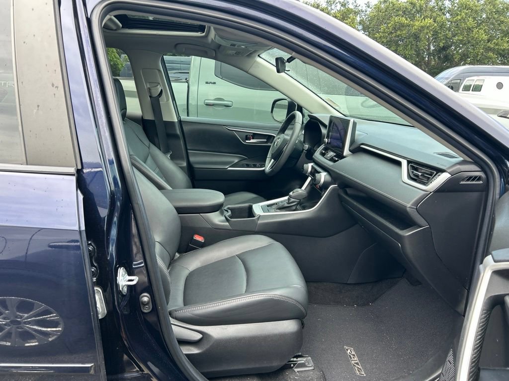 Used 2023 Toyota RAV4 XLE Premium AWD/4WD image 38