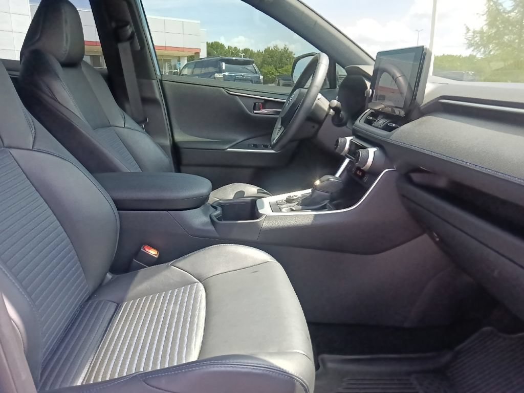 Used 2023 Toyota RAV4 XSE w/ XSE Grade Weather Package AWD/4WD image 31