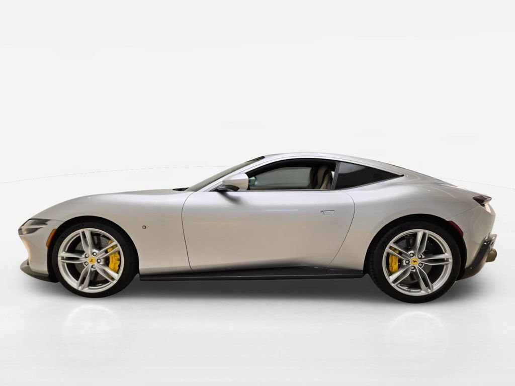Used 2022 Ferrari Roma RWD image 12