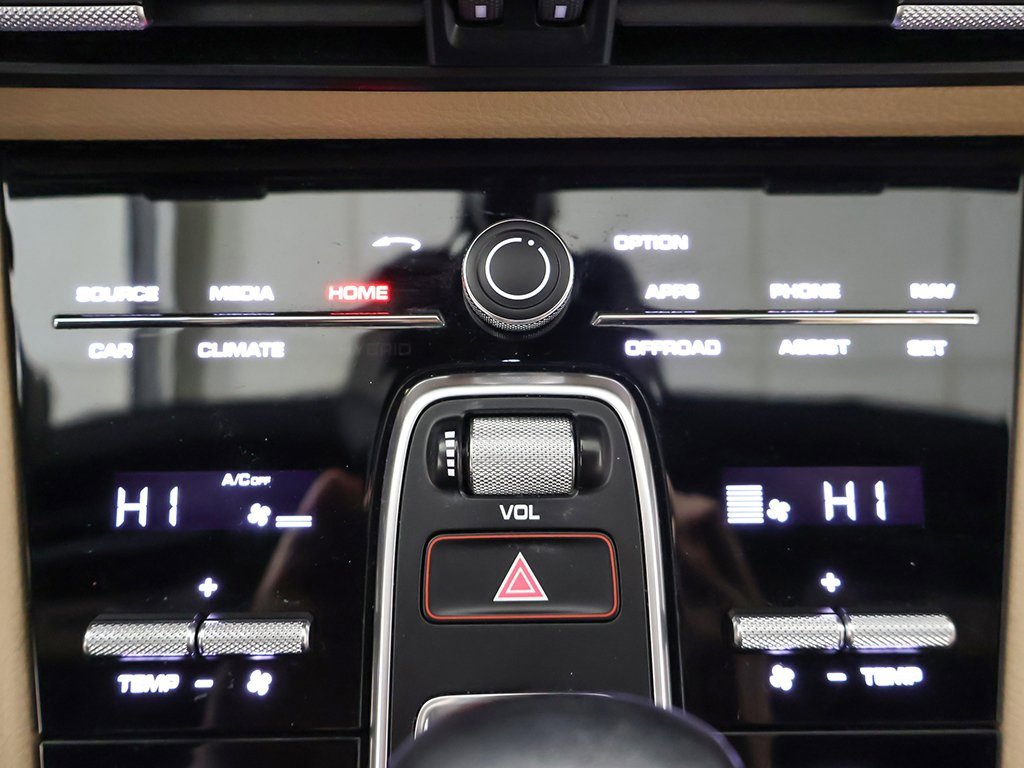 Used 2020 Porsche Cayenne image 56