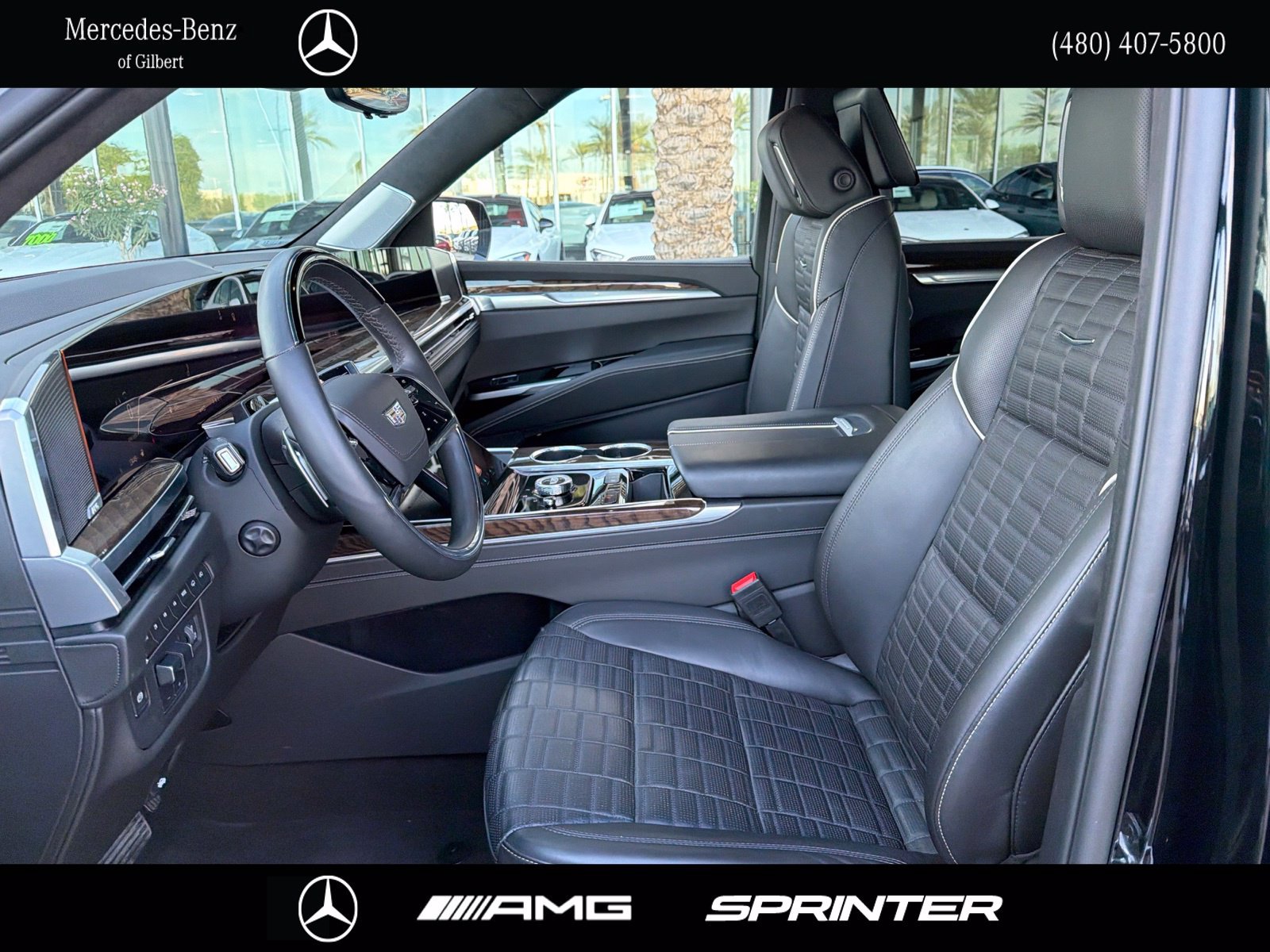 Used 2025 Cadillac Escalade ESV Sport Platinum AWD/4WD image 8