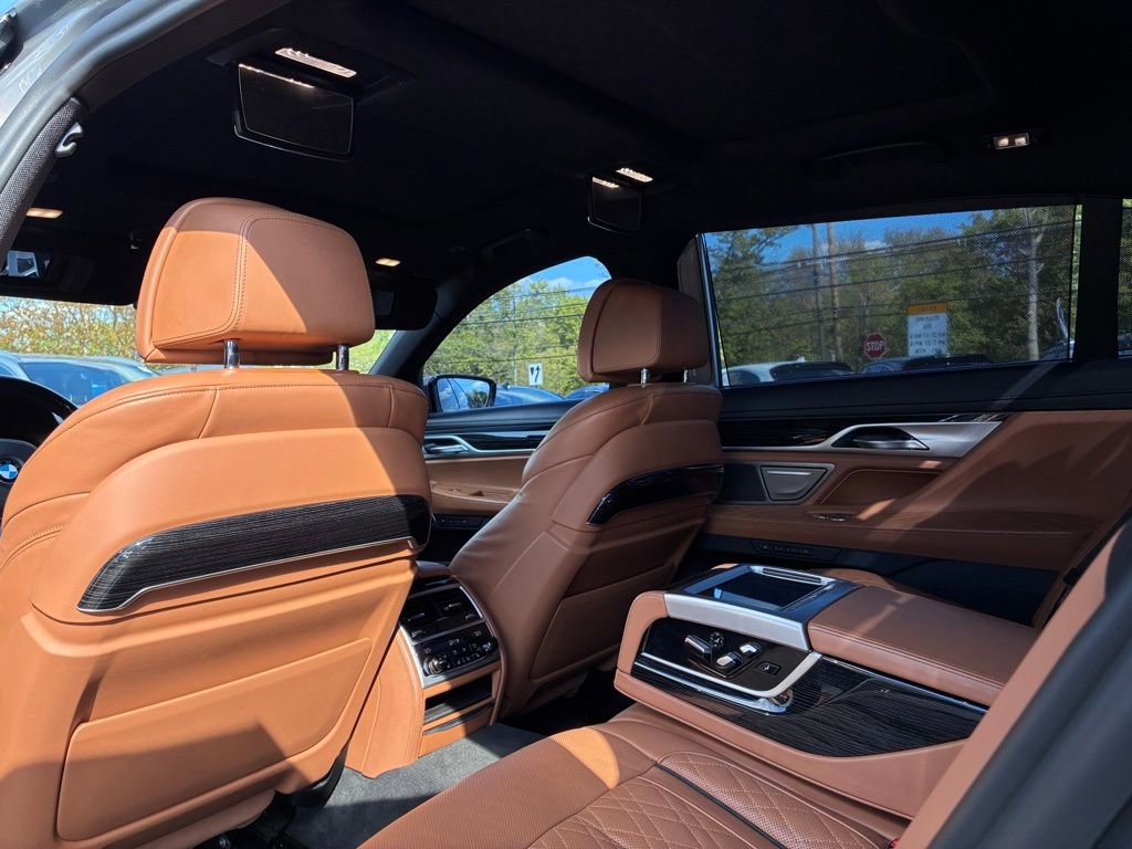 Used 2022 BMW 750i xDrive w/ Luxury Rear Seating Package AWD/4WD image 52