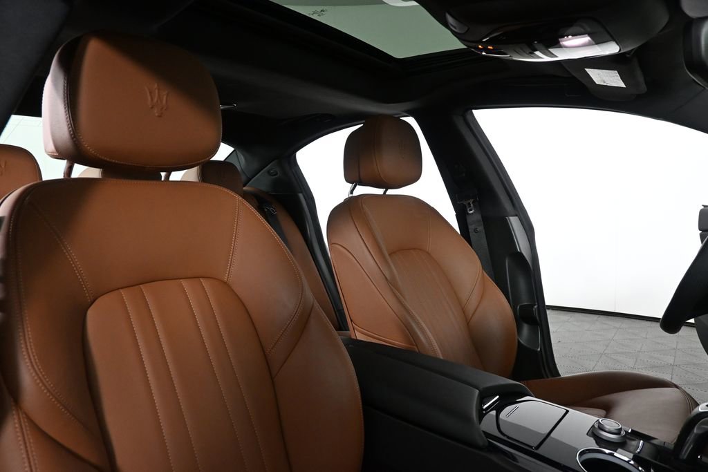 Used 2022 Maserati Ghibli Modena RWD image 20