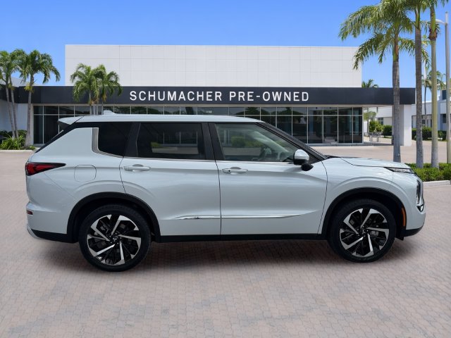 Used 2022 Mitsubishi Outlander SE FWD image 8