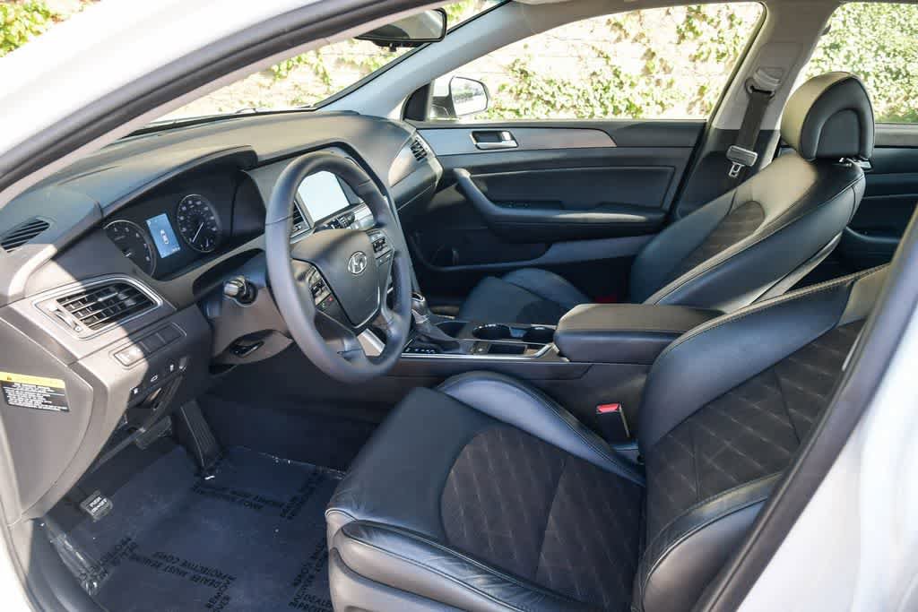 Used 2017 Hyundai Sonata Sport w/ Value Edition Package 02 FWD image 16