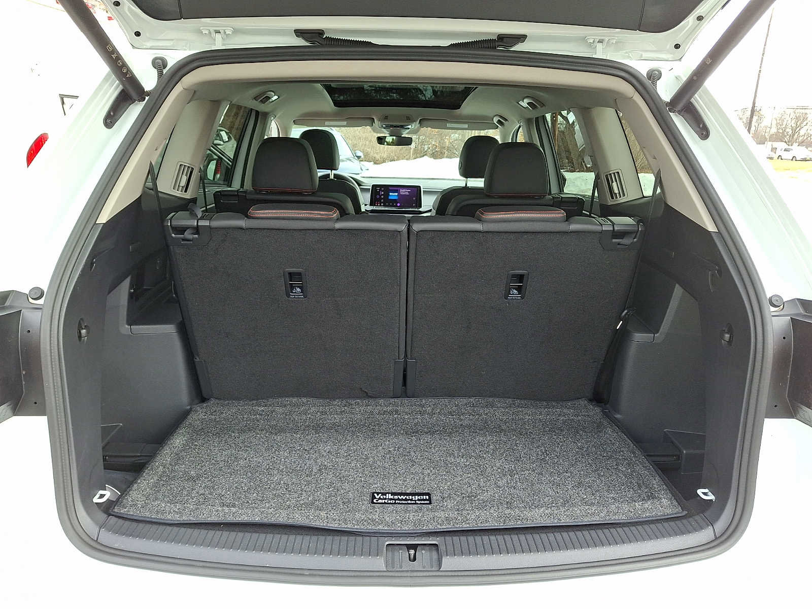 Used 2025 Volkswagen Atlas Peak Edition SE AWD/4WD image 26