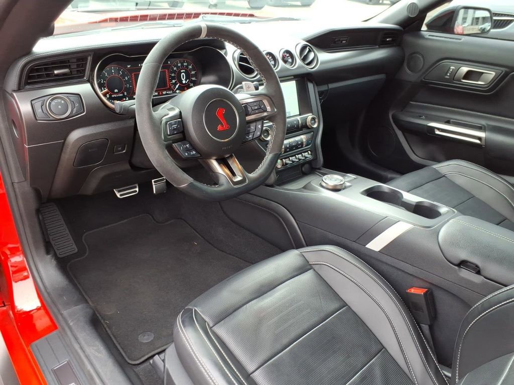 Used 2021 Ford Mustang Shelby GT500 w/ Technology Package RWD image 11