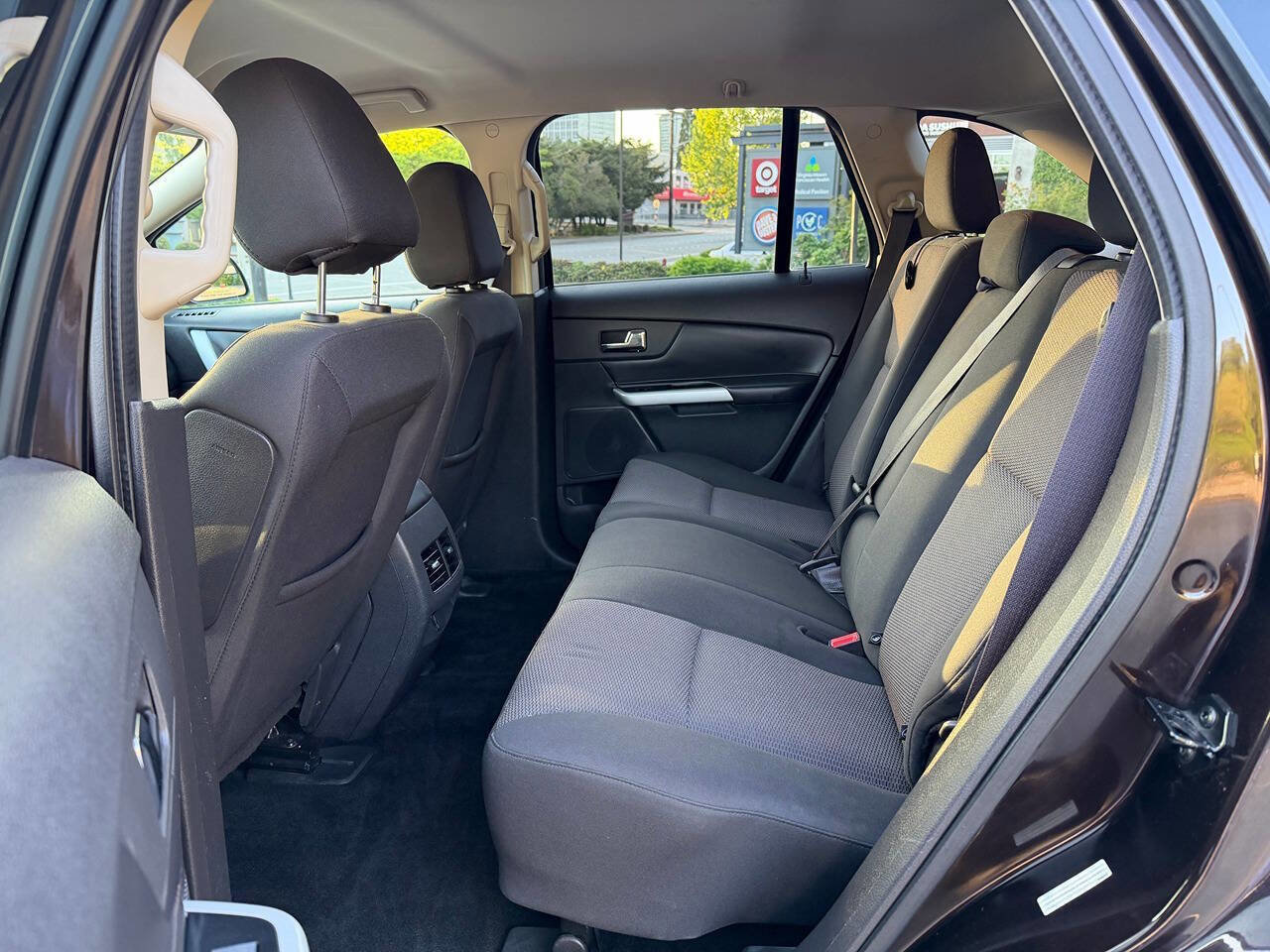 Used 2014 Ford Edge SEL w/ Driver Entry Package AWD/4WD image 34