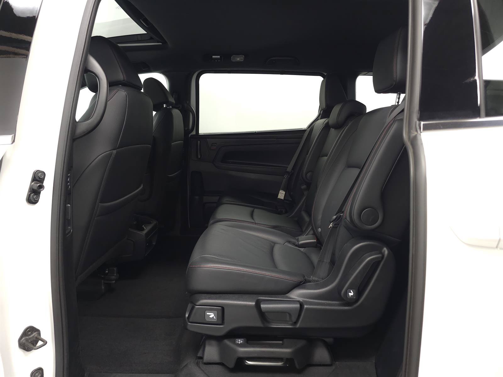 Used 2025 Honda Odyssey Sport-L image 5