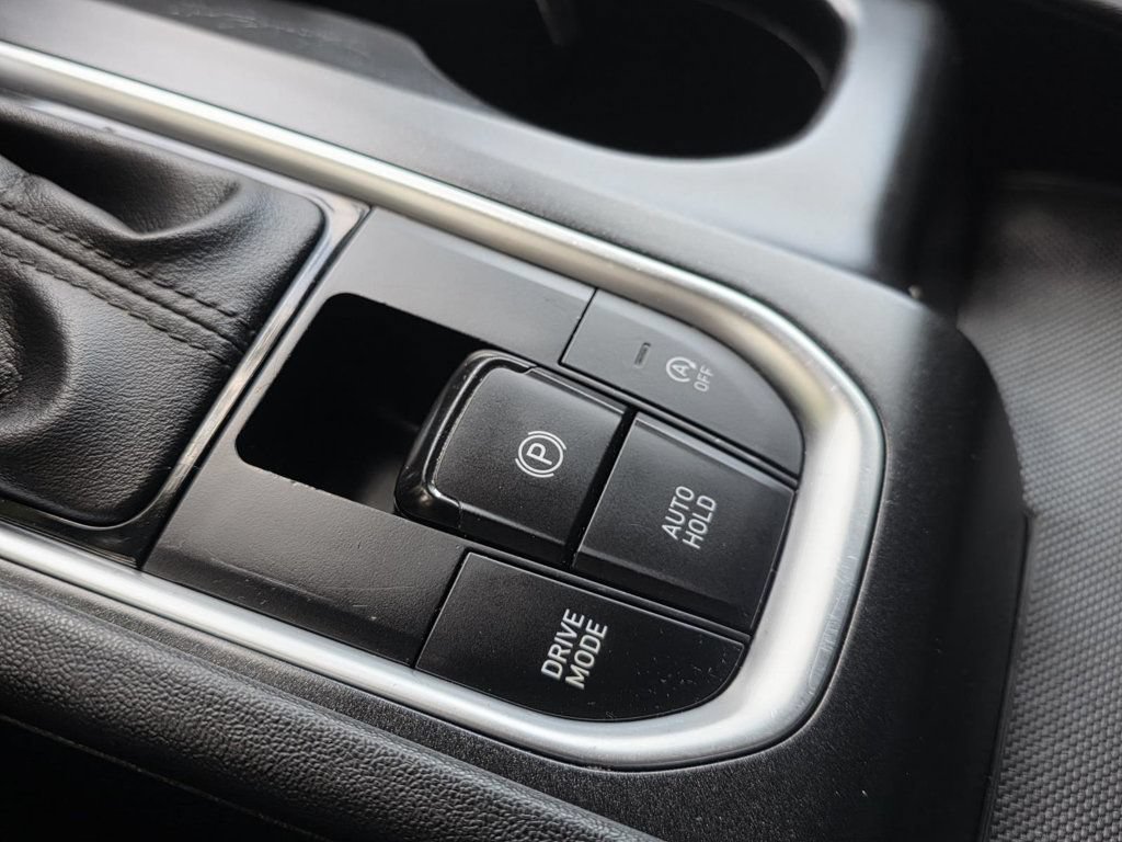 Used 2020 Hyundai Santa Fe SEL FWD image 21