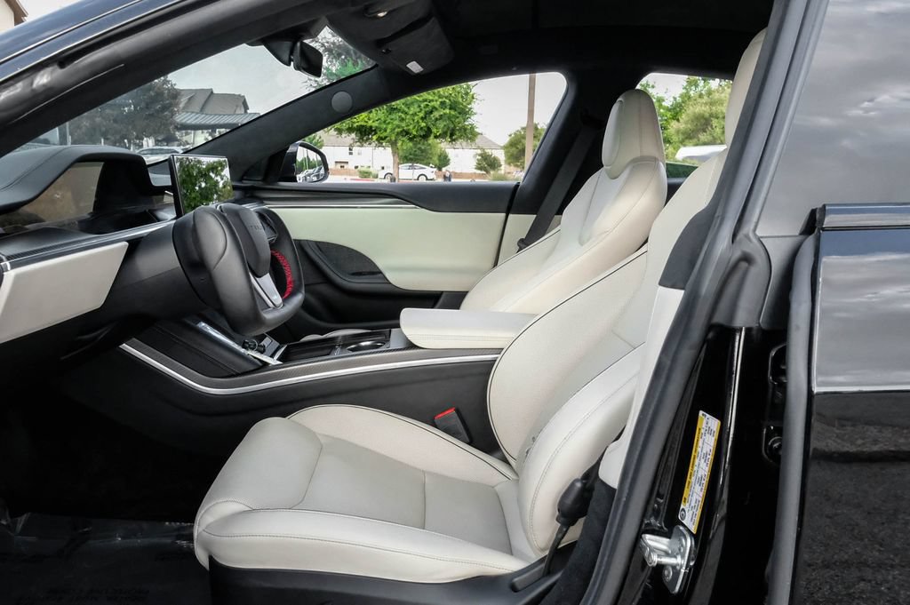 Used 2022 Tesla Model S Plaid AWD/4WD image 32
