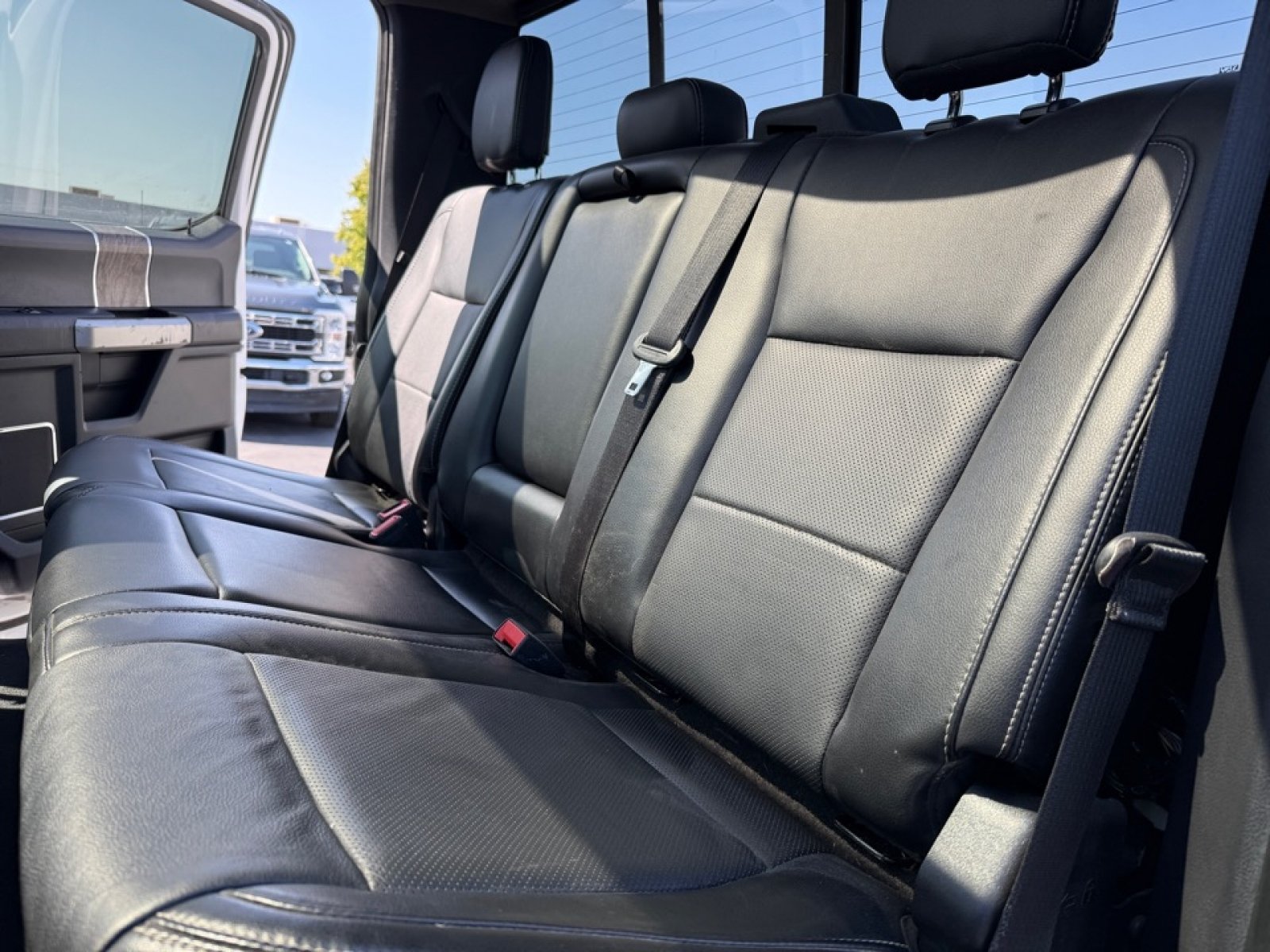 Used 2019 Ford F350 Lariat w/ Lariat Ultimate Package AWD/4WD image 17