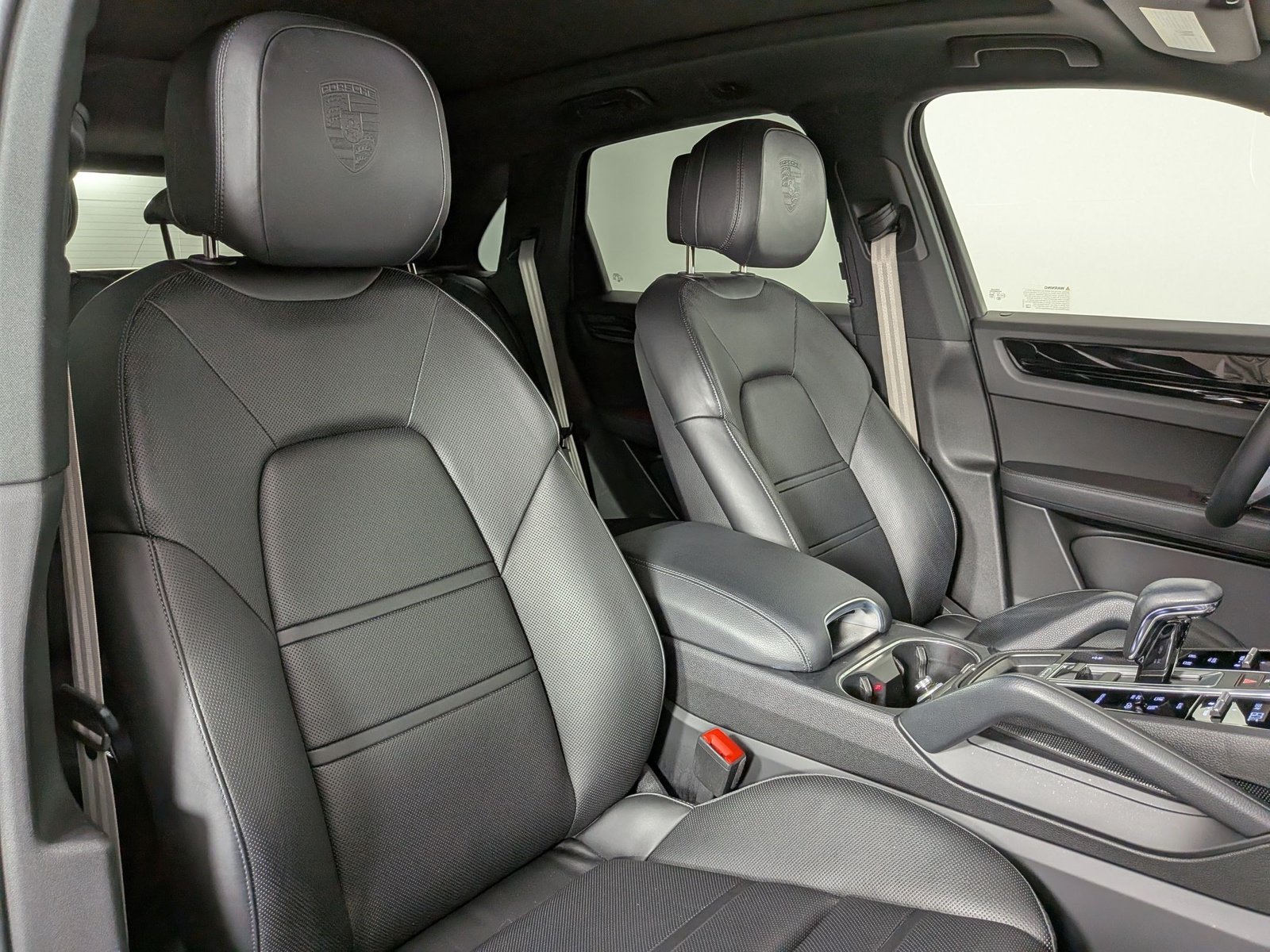 Certified 2023 Porsche Cayenne Platinum Edition AWD/4WD image 22