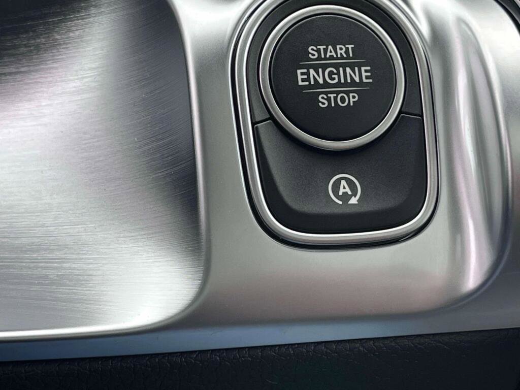 New 2026 Mercedes-Benz GLB 250 4MATIC image 36