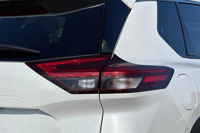 New 2026 Nissan Rogue Dark Armor image 31