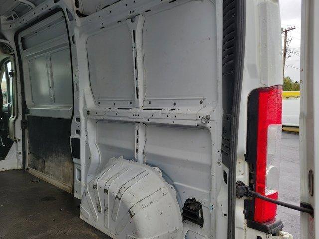 Used 2022 RAM ProMaster 2500 w/ Convenience Group FWD image 10