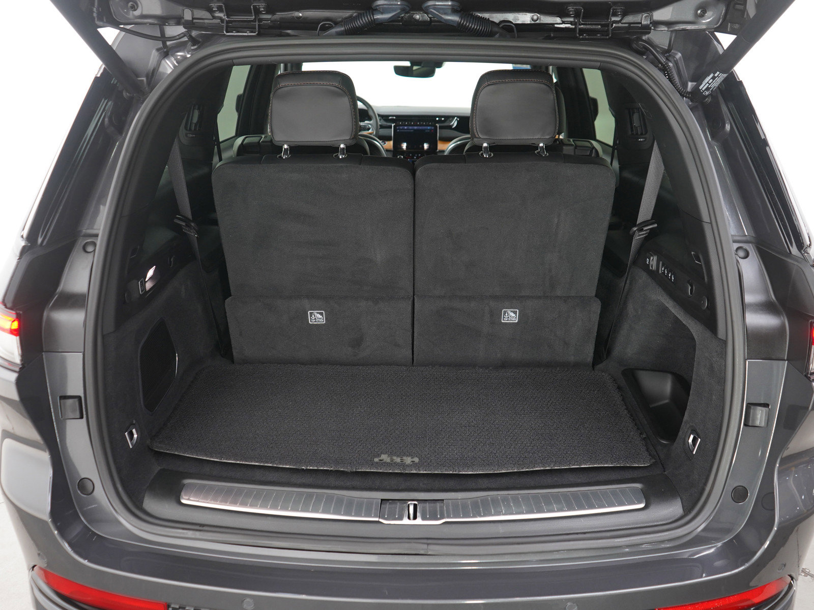 Used 2024 Jeep Grand Cherokee L Summit image 20