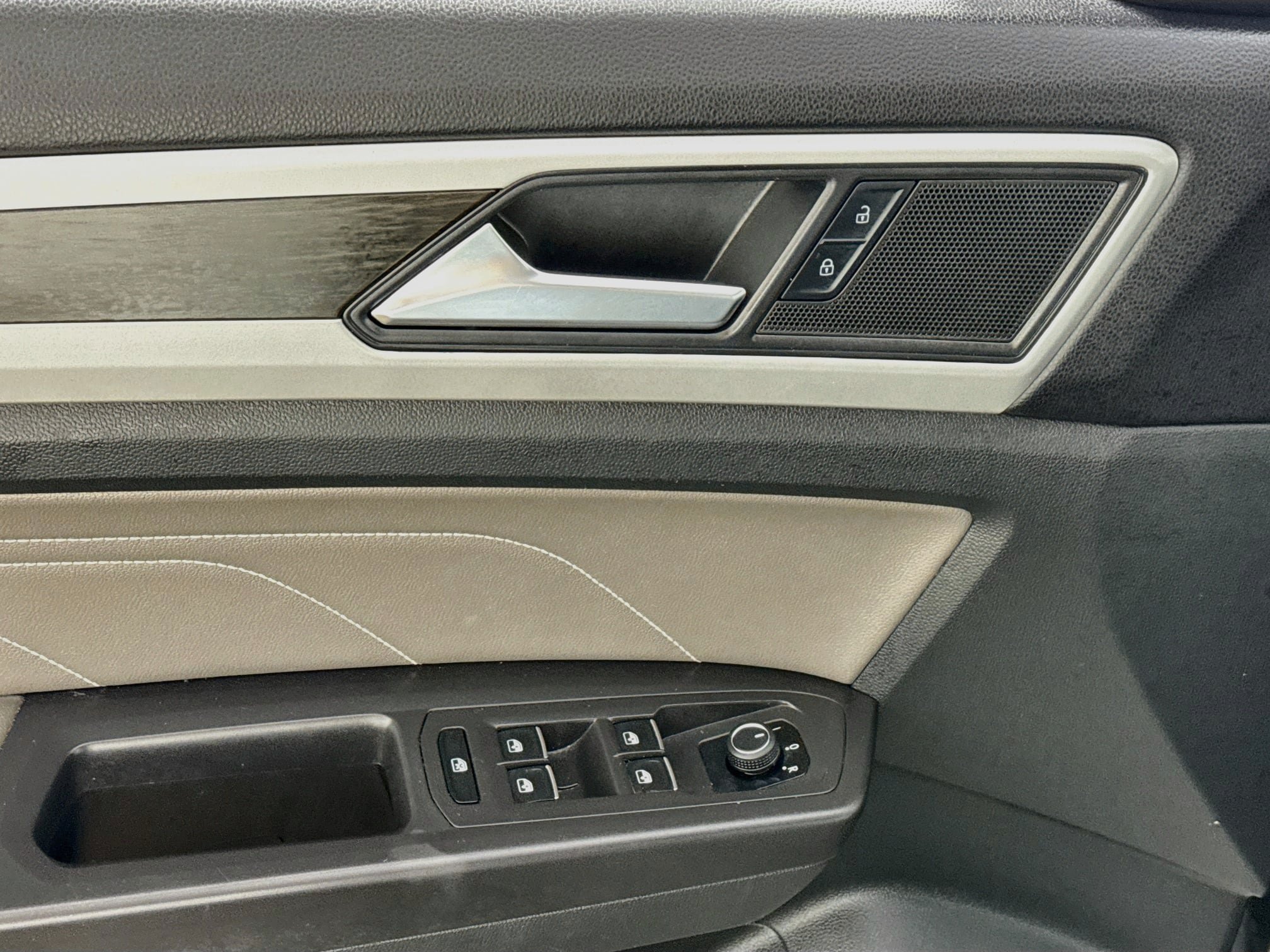 Used 2023 Volkswagen Atlas SE w/ Panoramic Sunroof Package AWD/4WD image 20