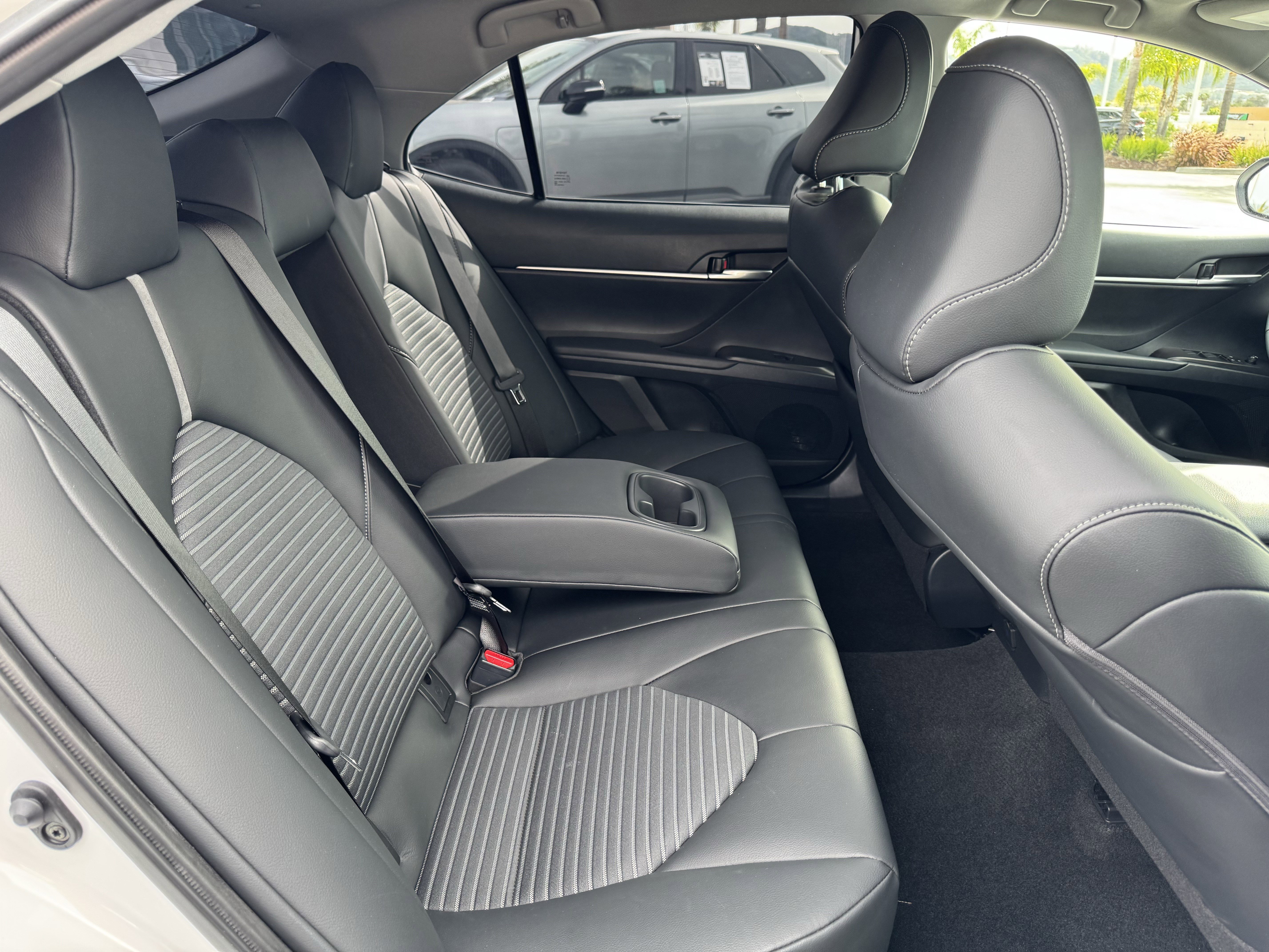 Used 2023 Toyota Camry SE FWD image 33