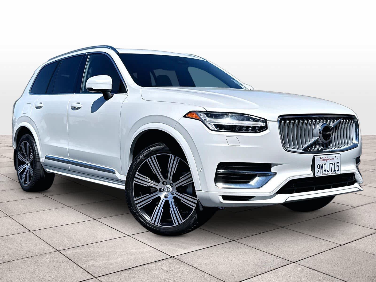 Used 2025 Volvo XC90 T8 Ultra w/ Protection Package Premier AWD/4WD image 2