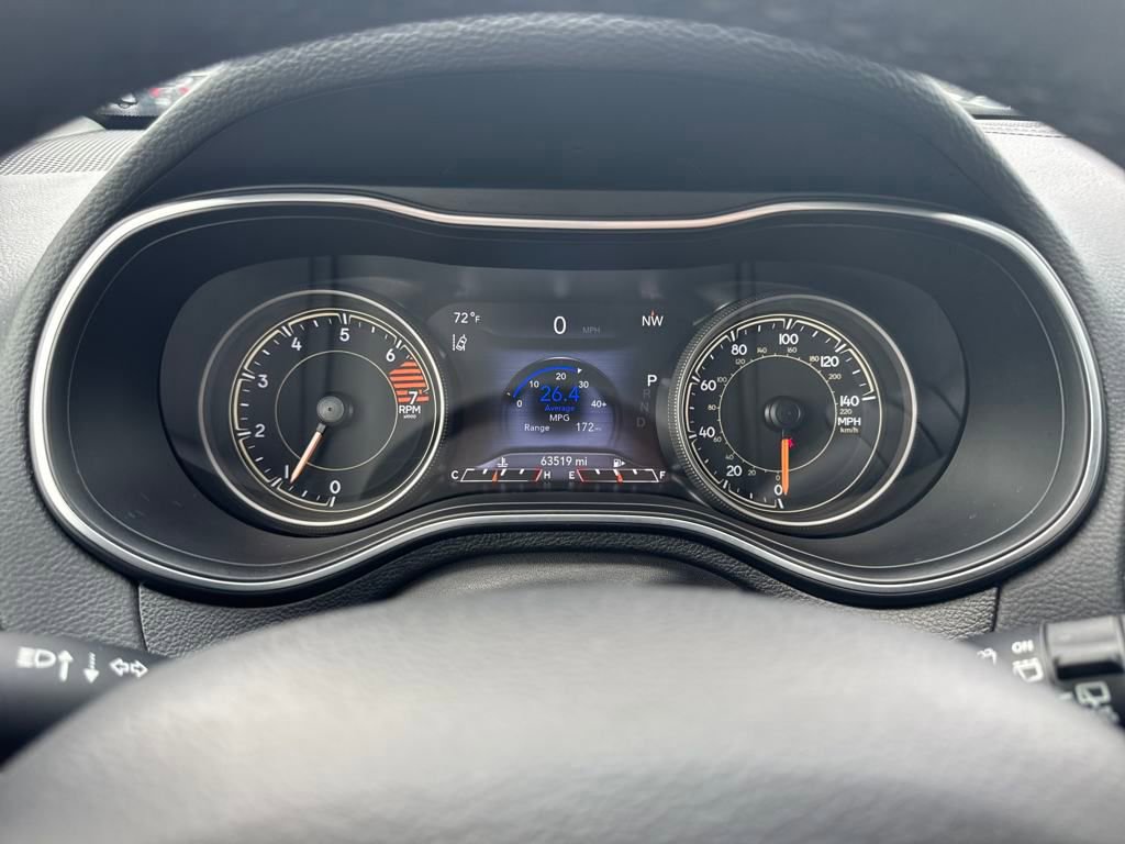 Used 2023 Jeep Cherokee Altitude Lux image 15