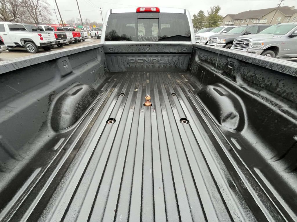 Used 2018 GMC Sierra 3500 Denali w/ Duramax Plus Package image 8