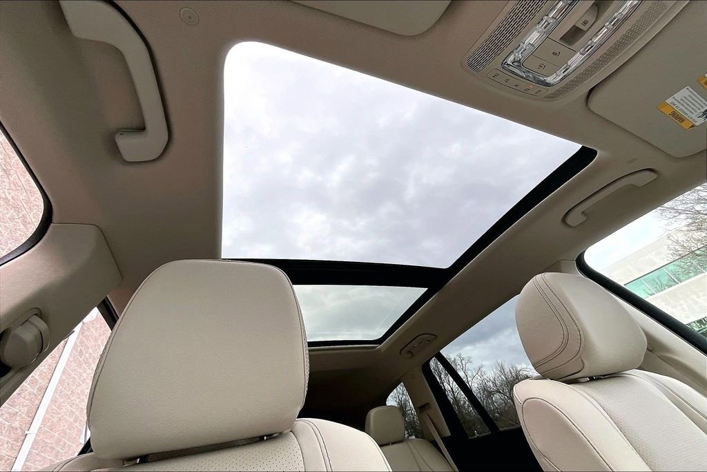 Used 2026 Mercedes-Benz GLS 450 4MATIC image 17