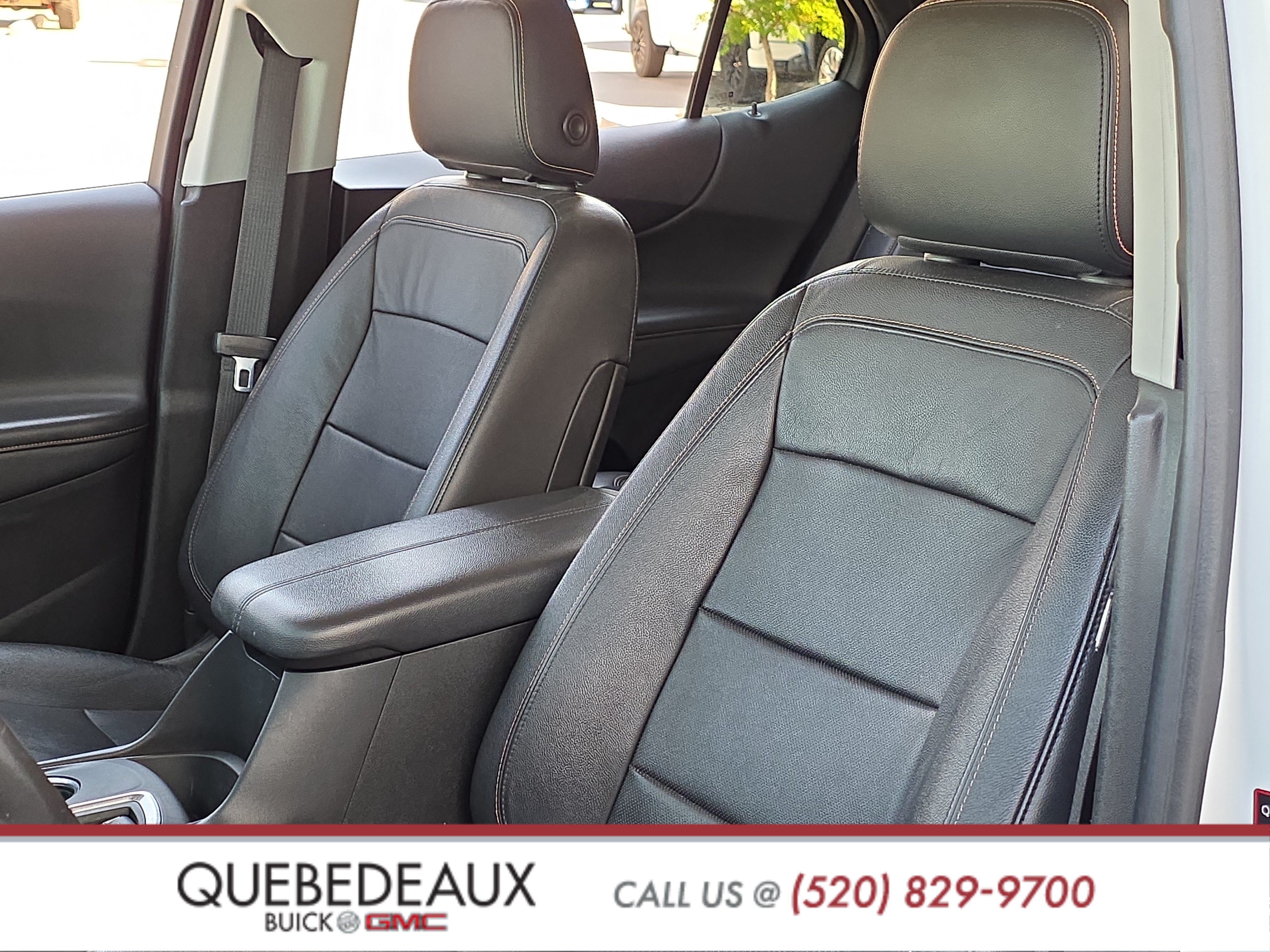 Used 2020 Chevrolet Equinox Premier w/ Premier Redline Edition FWD image 11