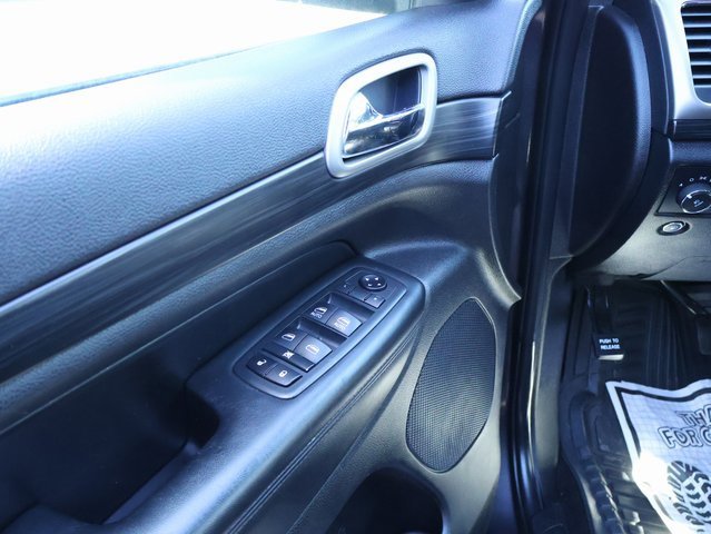 Used 2020 Jeep Grand Cherokee Altitude image 13