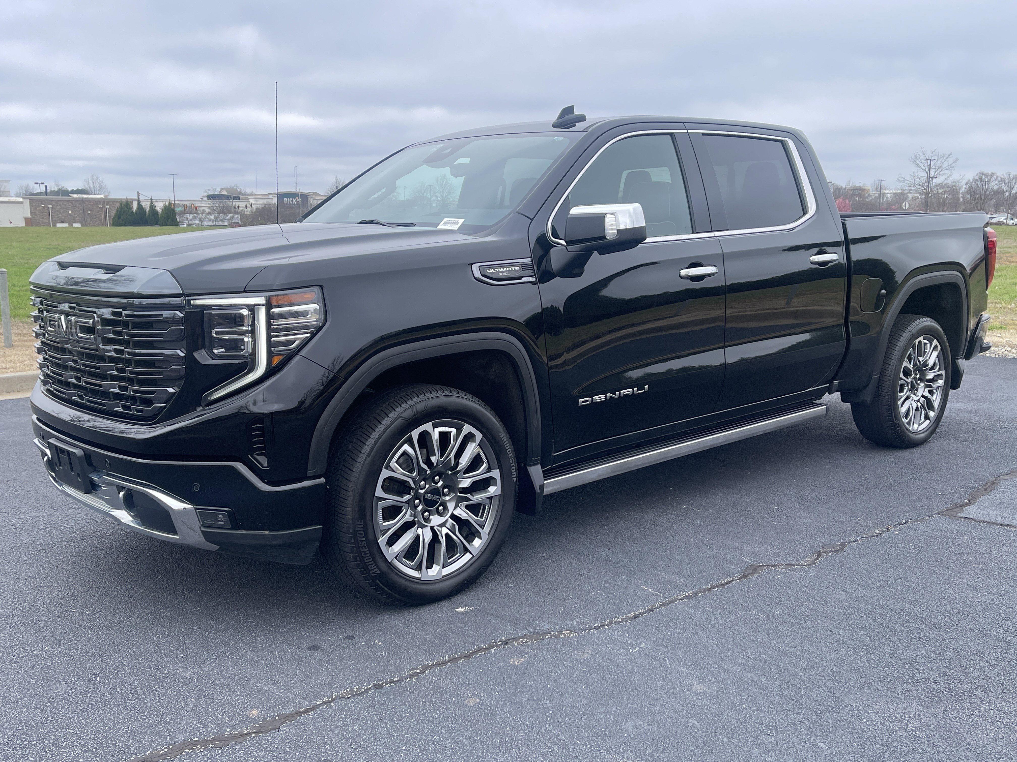 Used 2023 GMC Sierra 1500 Denali Ultimate image 5