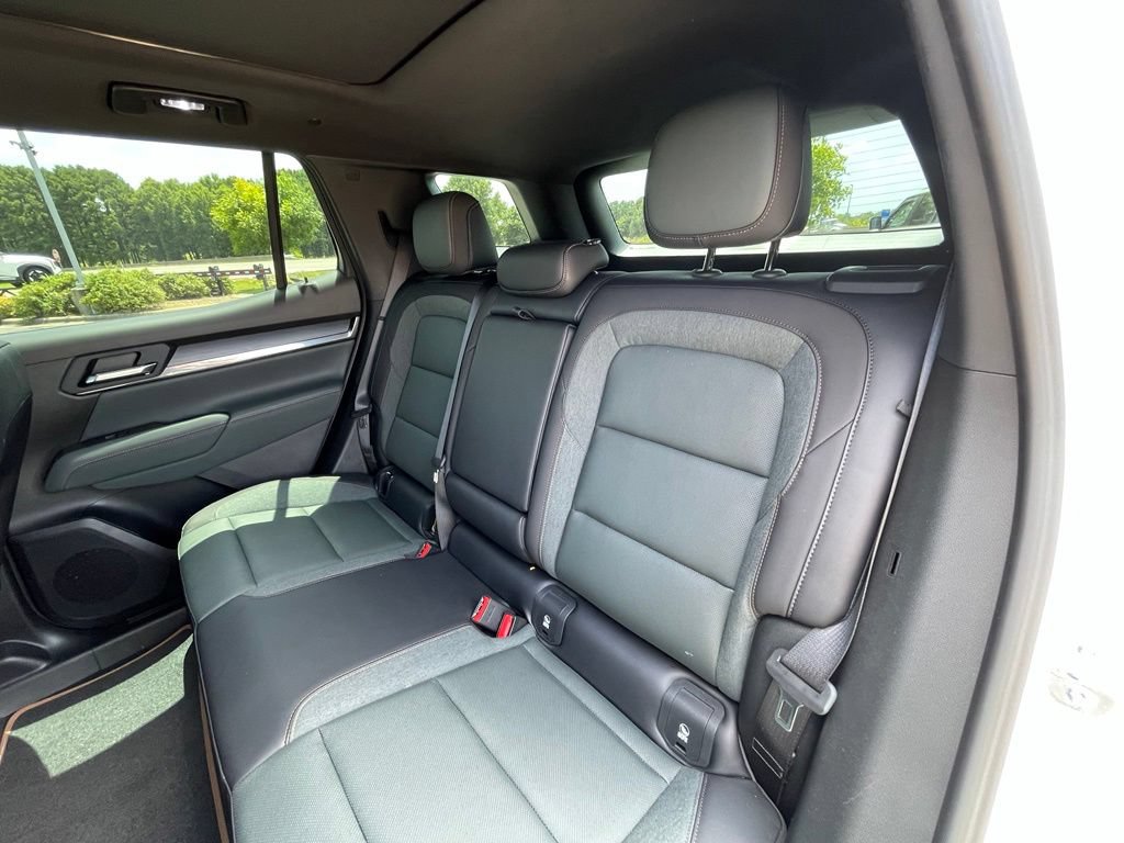 Used 2026 GMC Terrain AT4 w/ Technology Package II AWD/4WD image 24