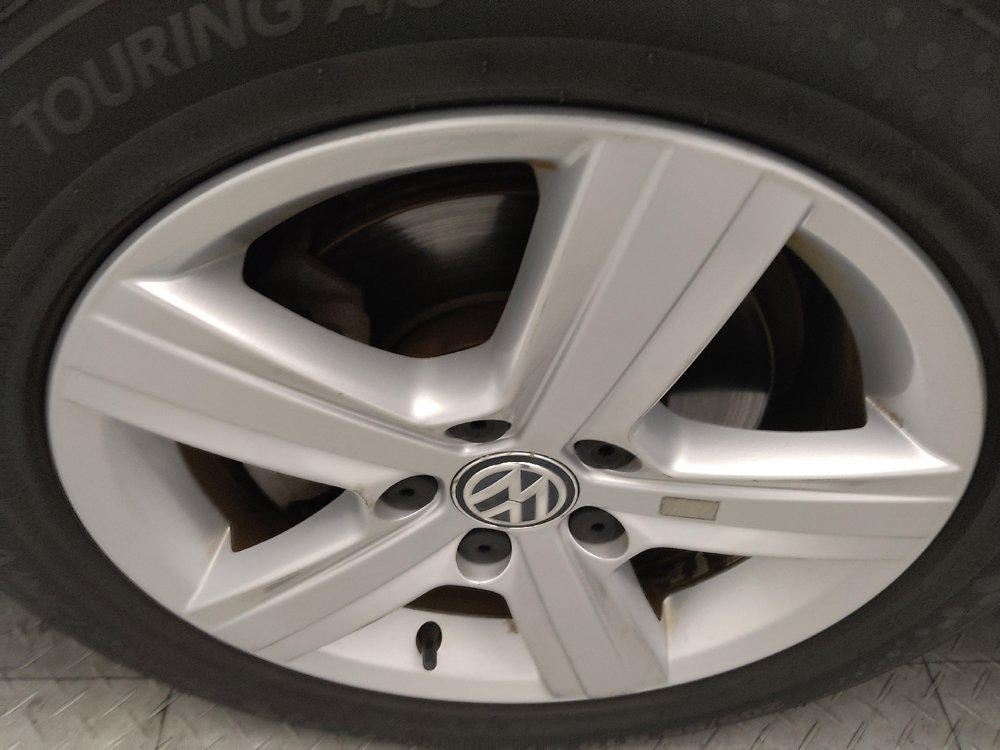 Used 2018 Volkswagen Golf SE image 31