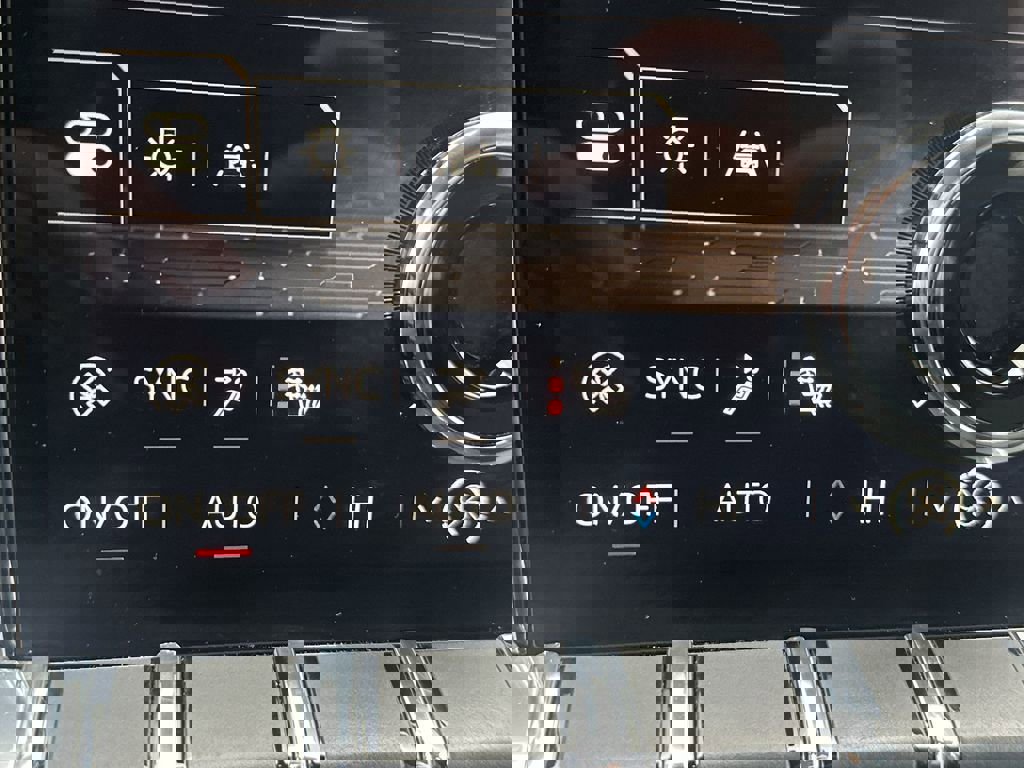 Certified 2025 GMC Acadia Elevation image 38