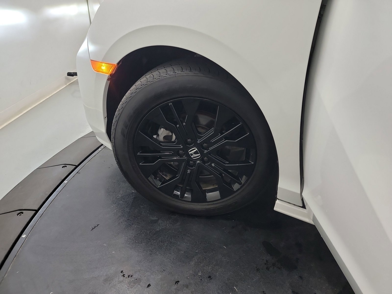 Certified 2025 Honda Odyssey Sport-L image 30