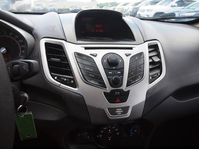 Used 2012 Ford Fiesta SE FWD image 10