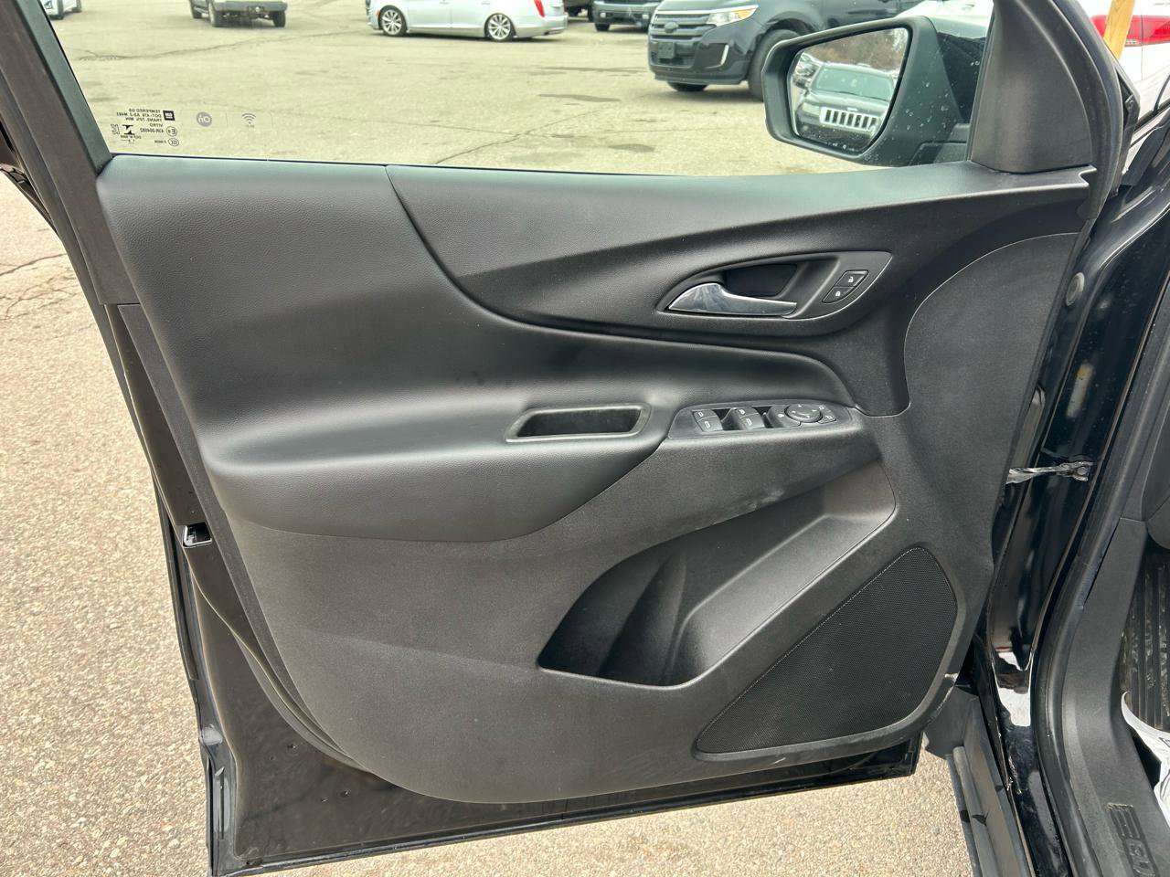 Used 2020 Chevrolet Equinox LT image 14