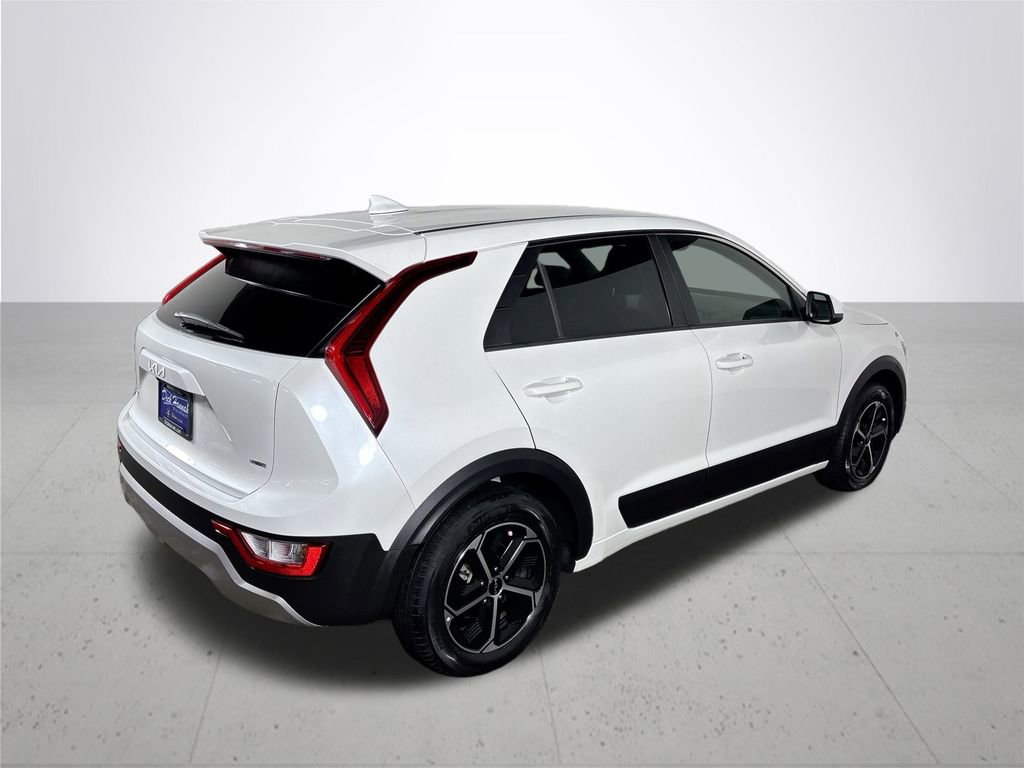 Certified 2023 Kia Niro LX image 7