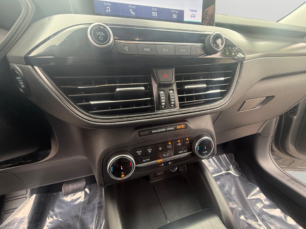 Used 2025 Ford Escape Active AWD/4WD image 15