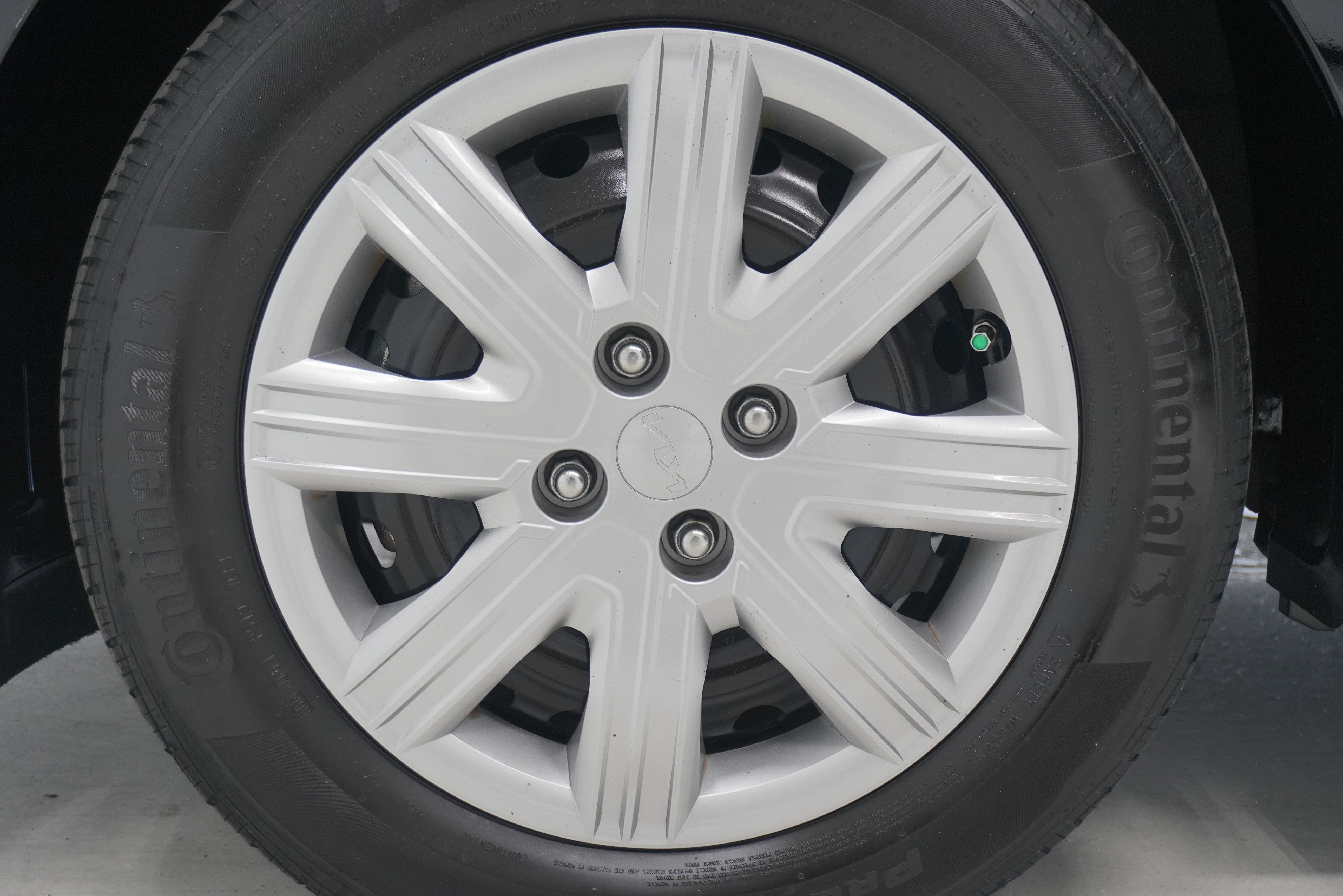 Used 2023 Kia Rio LX FWD image 23